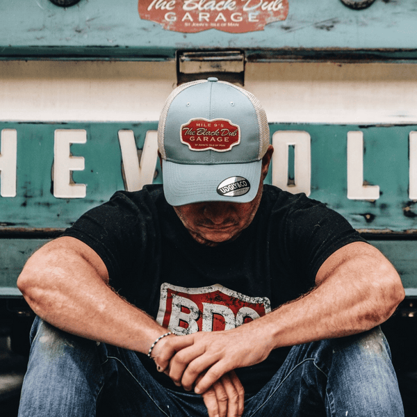 Black Dub Garage Trucker Hat - Peppermint